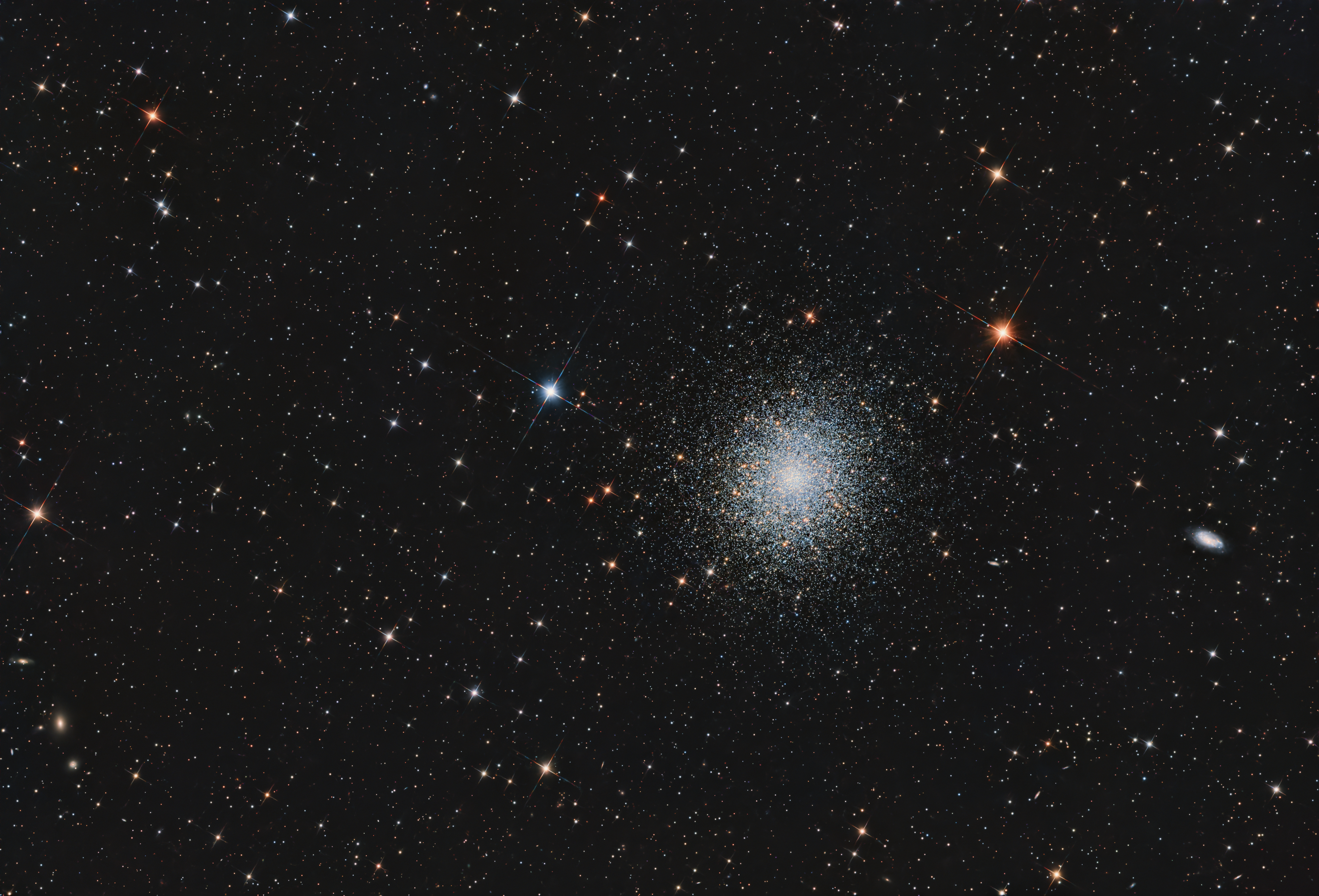 M13 The Great Hercules Cluster - Widefield
